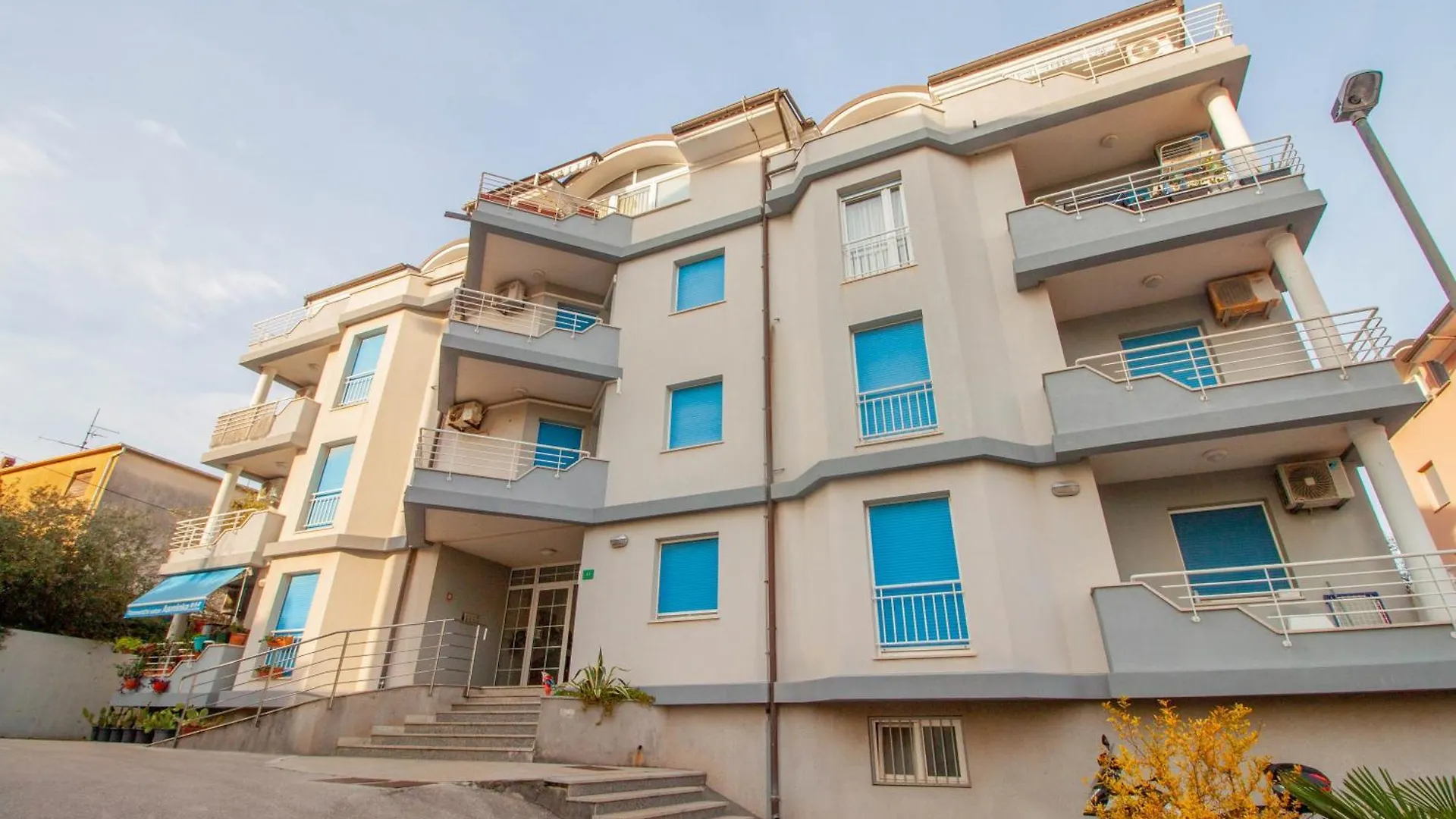 Apartment Nolan Pula 0*,  Croatia